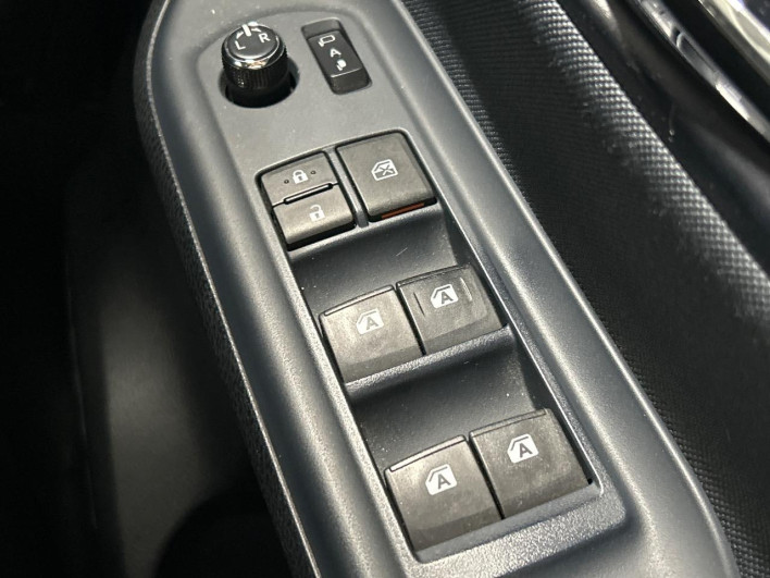 2015 Toyota Voxy DBA-ZRR80W (UW-6a0d2721da81e)[11]