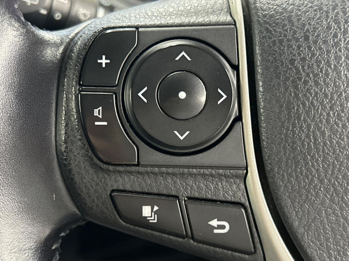2015 Toyota Voxy DBA-ZRR80W (UW-6a0d2721da81e)[16]