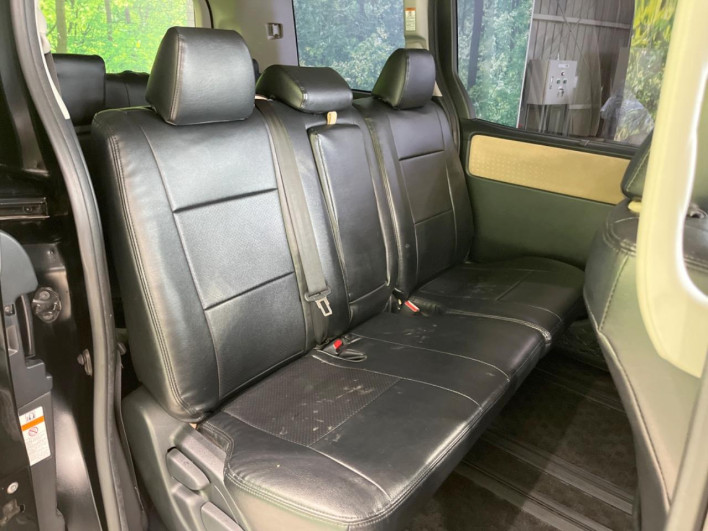 2016 Toyota Noah DBA-ZRR80G (UW-6a0d27227ff9b)[7]