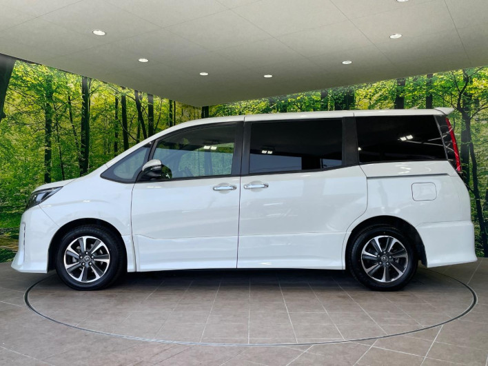 2018 Toyota Noah DBA-ZRR80W (UW-6a0d2725e9617)[9]