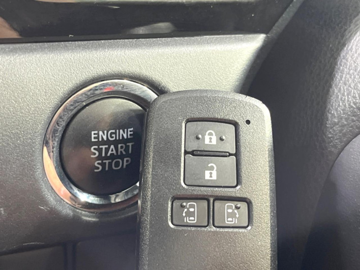2020 Toyota Noah DBA-ZRR80W (UW-6a0d27284df10)[29]