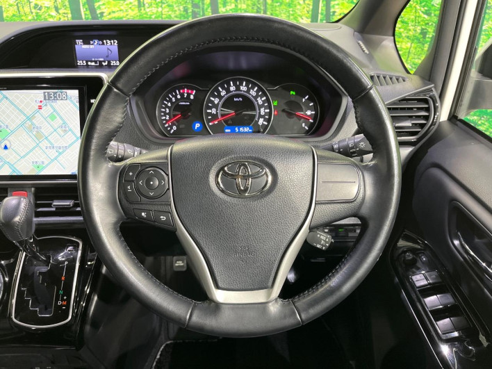 2020 Toyota Noah 3BA-ZRR85W (UW-6a0d272b06d26)[12]