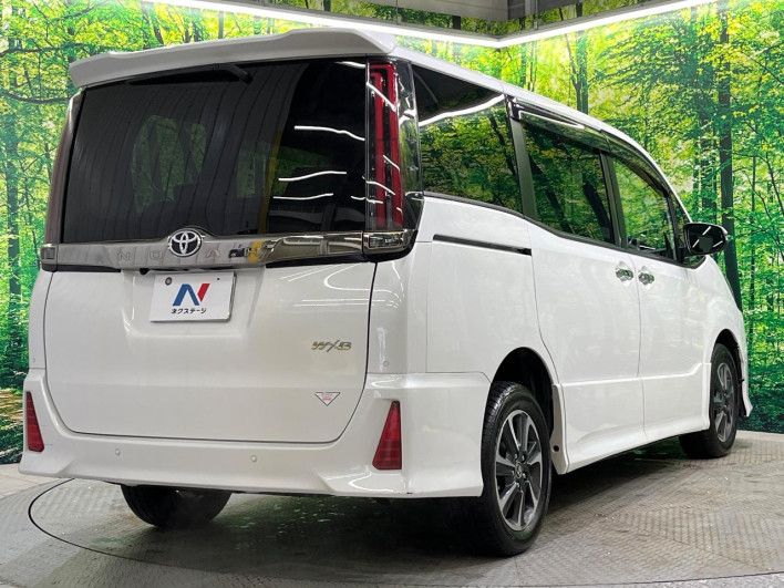 2020 Toyota Noah 3BA-ZRR85W (UW-6a0d272b06d26)[23]