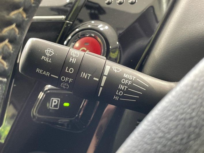 2015 Toyota Prius α DAA-ZVW41W (UW-6a0d2731d6322)[29]