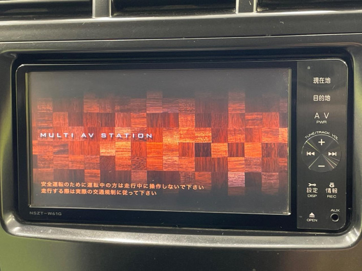 2012 Toyota Prius α DAA-ZVW41W (UW-6a0d273211602)[13]