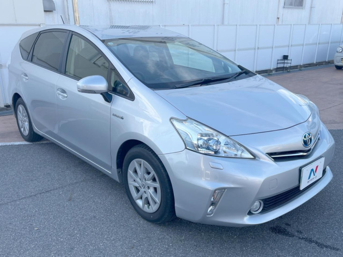 2012 Toyota Prius α DAA-ZVW41W (UW-6a0d27323696e)[11]