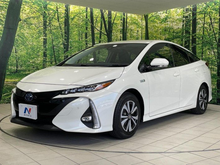 2017 Toyota Prius PHV DLA-ZVW52 (UW-6a0d273ae4047)[13]