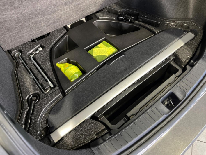 2022 Toyota Prius 6AA-ZVW55 (UW-6a0d273b4db9f)[29]