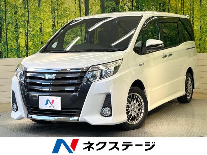 2017 Toyota Noah DAA-ZWR80W (UW-6a0d27408558a)[3]