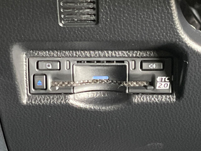 2023 Toyota Noah 6AA-ZWR90W (UW-6a0d274544165)[14]
