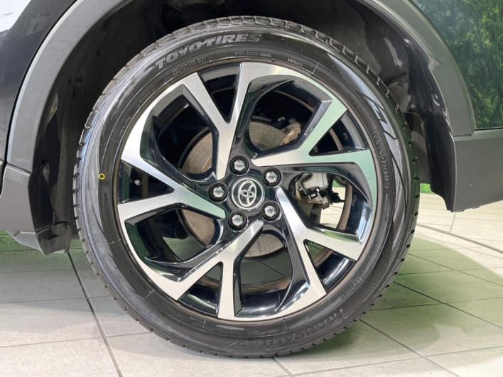 2018 Toyota C-HR DAA-ZYX10 (UW-6a0d274d58525)[13]