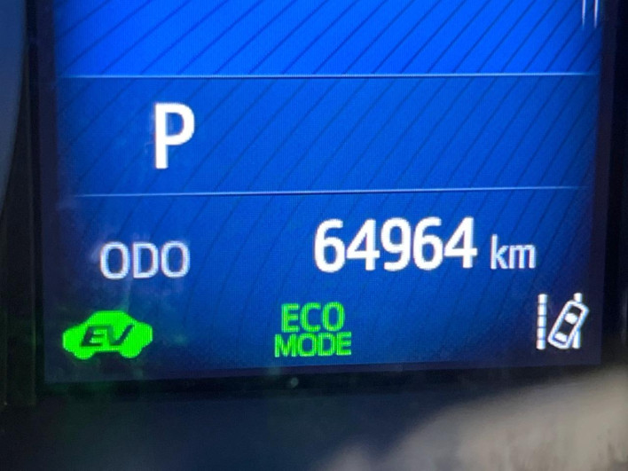2018 Toyota C-HR DAA-ZYX10 (UW-6a0d274d58525)[2]