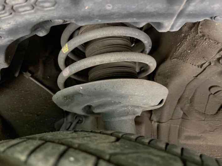 2018 Toyota C-HR DAA-ZYX10 (UW-6a0d274d58525)[4]