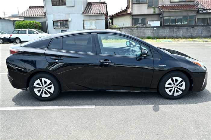 2017 Toyota Prius DAA-ZVW51 (UW-6a0e681a364dd)[7]