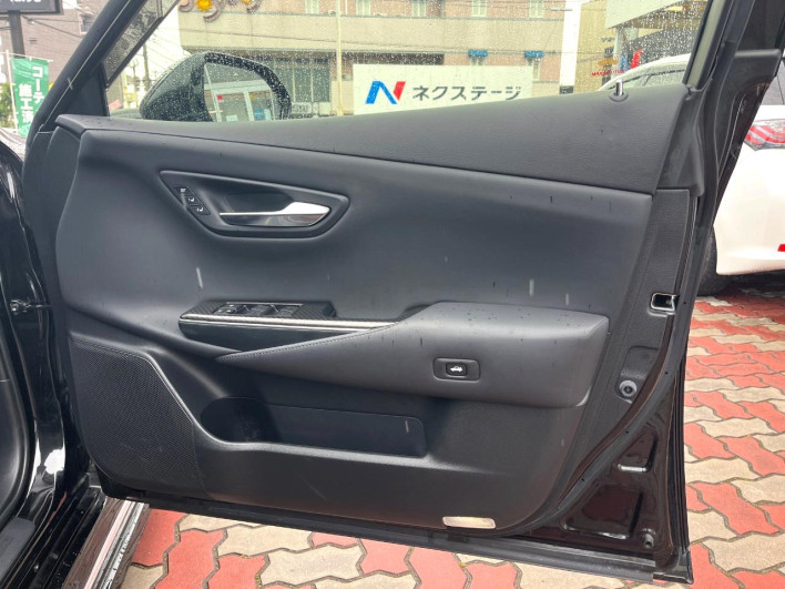 2021 Toyota Crown Hybrid 6AA-AZSH20 (UW-6a0e75b13eec1)[26]