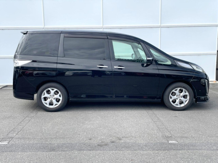 2009 Mazda Biante DBA-CCEFW (UW-6a0e75c2117ba)[14]