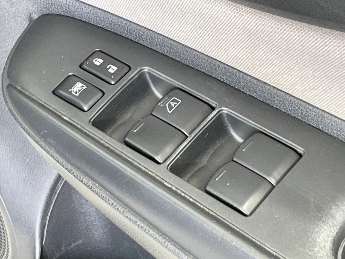 2018 Nissan Note DBA-E12 (UW-6a0e75cabf479)[18]
