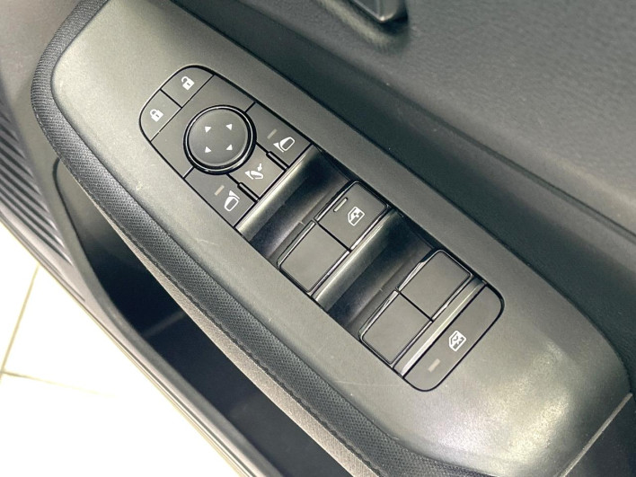 2022 Nissan Note 6AA-E13 (UW-6a0e75cc07633)[29]
