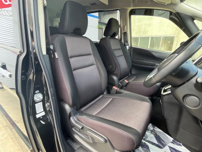 2017 Nissan Serena DAA-GFC27 (UW-6a0e75d43428f)[19]