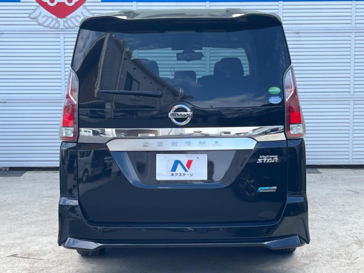 2017 Nissan Serena DAA-GFC27 (UW-6a0e75d43428f)[26]