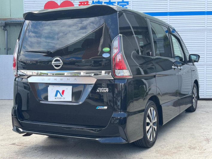 2017 Nissan Serena DAA-GFC27 (UW-6a0e75d43428f)[25]