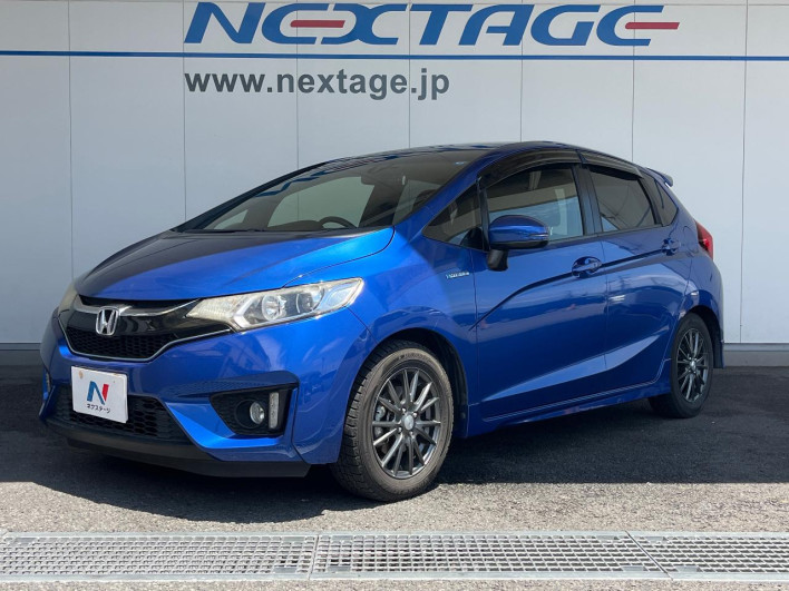 2016 Honda Fit Hybrid DAA-GP5 (UW-6a0e75dca0836)[0]