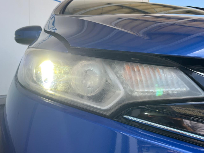 2016 Honda Fit Hybrid DAA-GP5 (UW-6a0e75dca0836)[4]