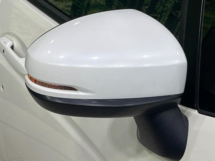 2014 Honda Fit Hybrid DAA-GP5 (UW-6a0e75dd0bb03)[15]