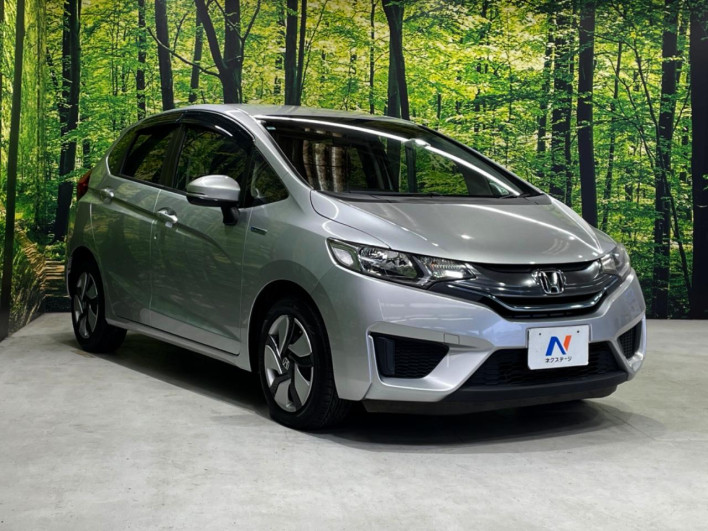 2015 Honda Fit Hybrid DAA-GP5 (UW-6a0e75dd630aa)[17]
