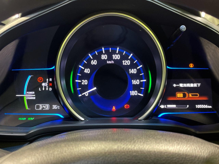 2015 Honda Fit Hybrid DAA-GP5 (UW-6a0e75dd630aa)[20]