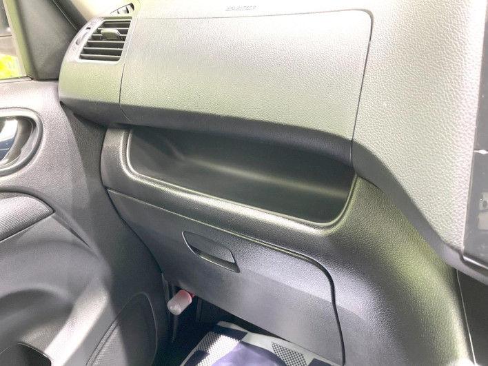 2012 Nissan Serena DAA-HFC26 (UW-6a0e75ed9bdf5)[11]