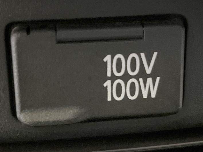 2012 Nissan Serena DAA-HFC26 (UW-6a0e75ed9bdf5)[17]