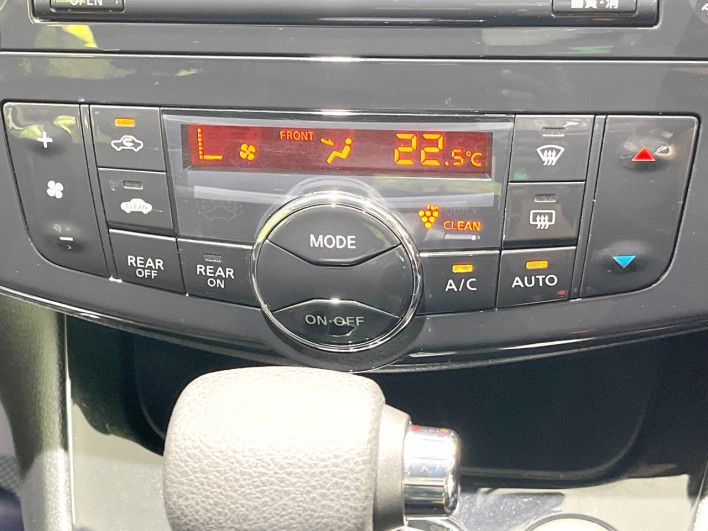 2012 Nissan Serena DAA-HFC26 (UW-6a0e75ed9bdf5)[9]