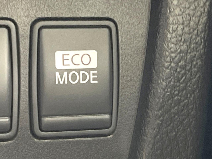 2012 Nissan Serena DAA-HFC26 (UW-6a0e75ed9bdf5)[25]
