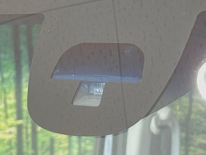 2015 Honda N-BOX CUSTOM DBA-JF1 (UW-6a0e75f727ad0)[4]