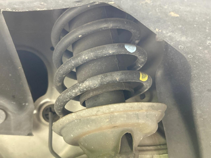 2016 Honda N-BOX DBA-JF1 (UW-6a0e75f7a6ffa)[15]