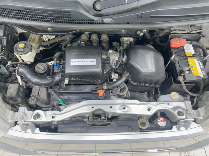 2016 Honda N-BOX DBA-JF1 (UW-6a0e75f7a6ffa)[4]