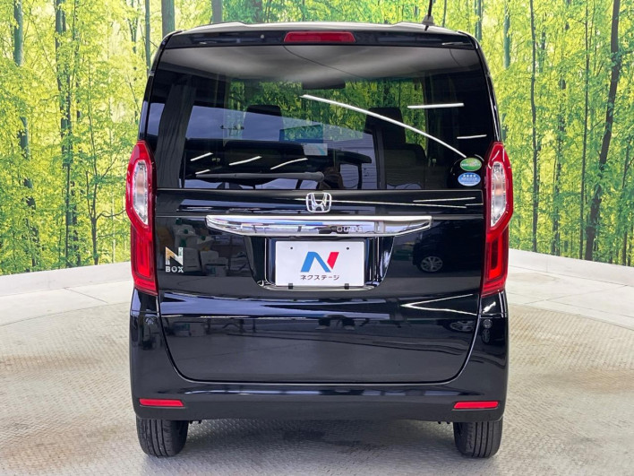2018 Honda N-BOX DBA-JF3 (UW-6a0e75fa54ed3)[9]