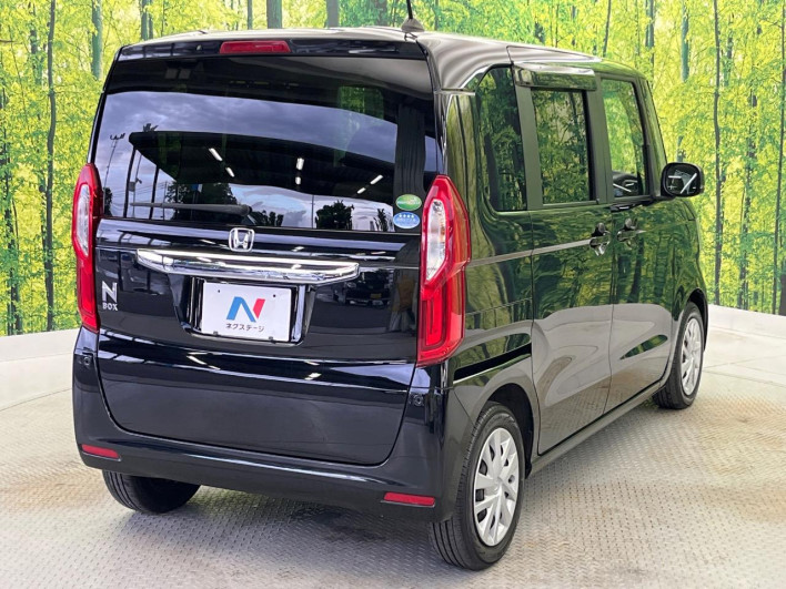2018 Honda N-BOX DBA-JF3 (UW-6a0e75fa54ed3)[10]