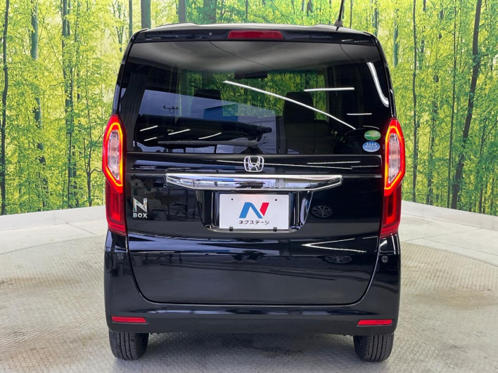 2018 Honda N-BOX DBA-JF3 (UW-6a0e75fa54ed3)[24]