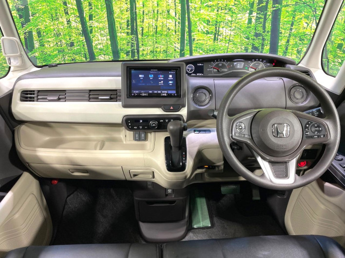 2019 Honda N-BOX DBA-JF3 (UW-6a0e75fab3aa4)[13]
