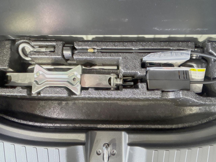 2021 Honda N-BOX CUSTOM 6BA-JF3 (UW-6a0e75fd3d133)[14]