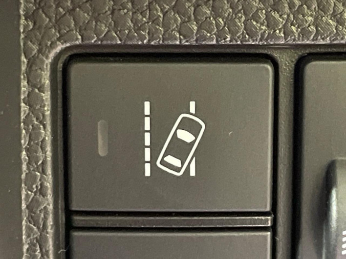 2023 Honda N-BOX CUSTOM 6BA-JF3 (UW-6a0e75fdba22d)[29]