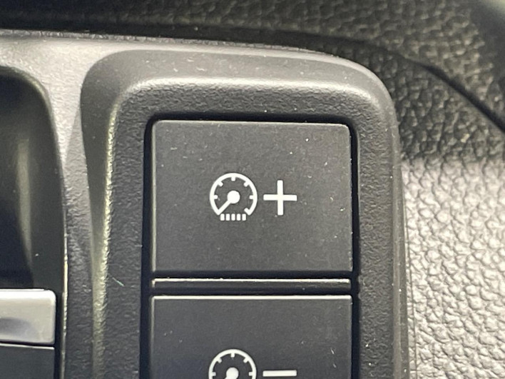 2023 Honda N-BOX CUSTOM 6BA-JF3 (UW-6a0e75fdba22d)[13]