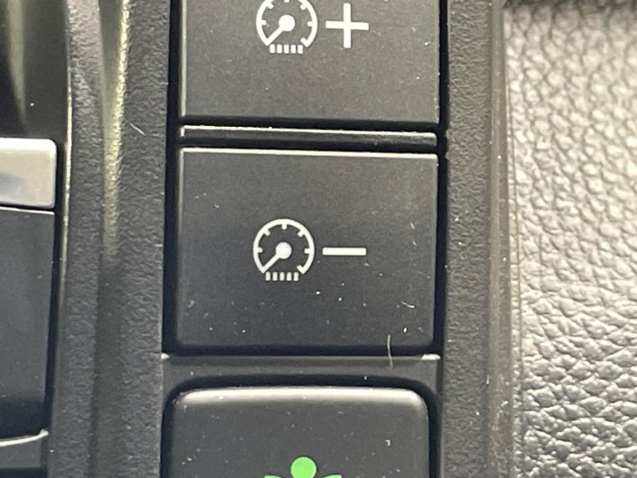 2023 Honda N-BOX CUSTOM 6BA-JF3 (UW-6a0e75fdba22d)[14]