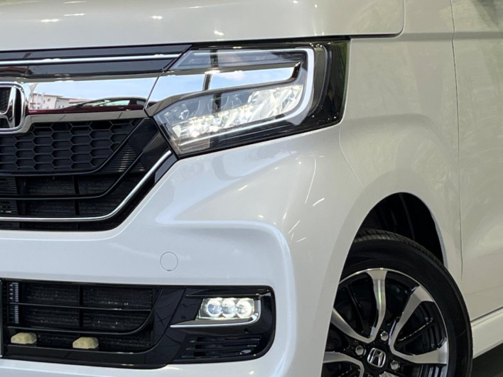 2019 Honda N-BOX CUSTOM DBA-JF4 (UW-6a0e760086a4c)[20]
