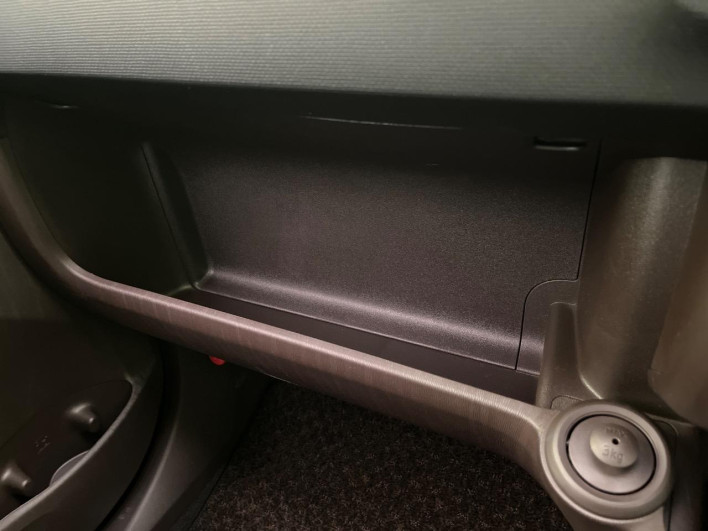 2014 Toyota Passo DBA-KGC30 (UW-6a0e760f81cc4)[25]