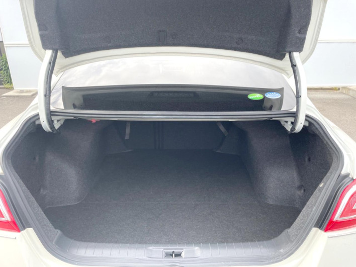2017 Nissan Teana DBA-L33 (UW-6a0e7612d6420)[20]