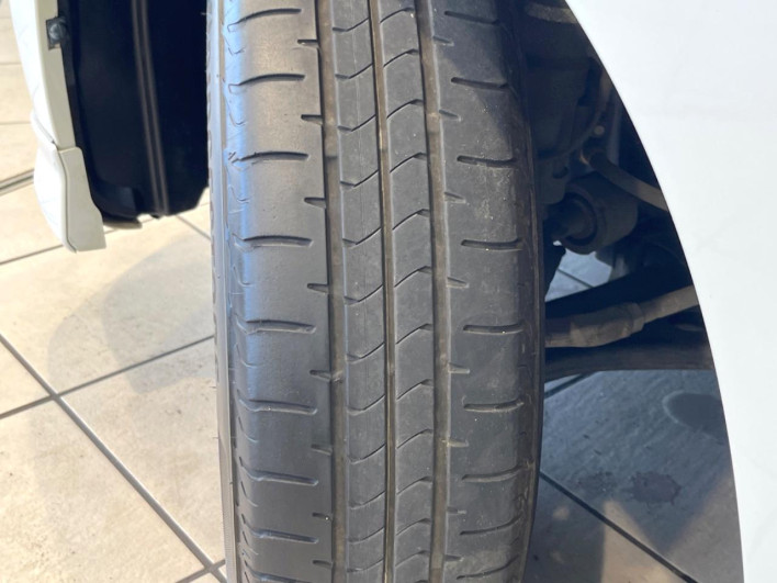 2016 Toyota Passo DBA-M700A (UW-6a0e76259717f)[21]
