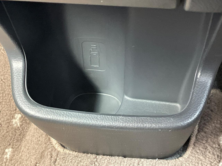 2012 Nissan Moco DBA-MG33S (UW-6a0e76313367b)[13]